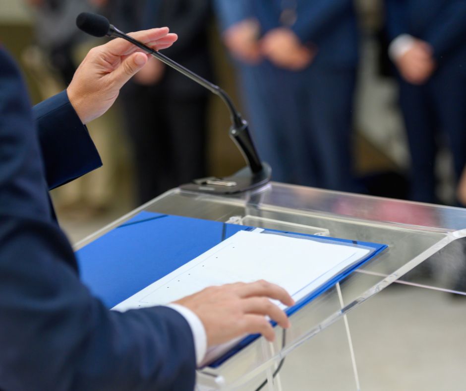 Minucci: “Le scelte ideologiche non fermano cinghiali e lupi”